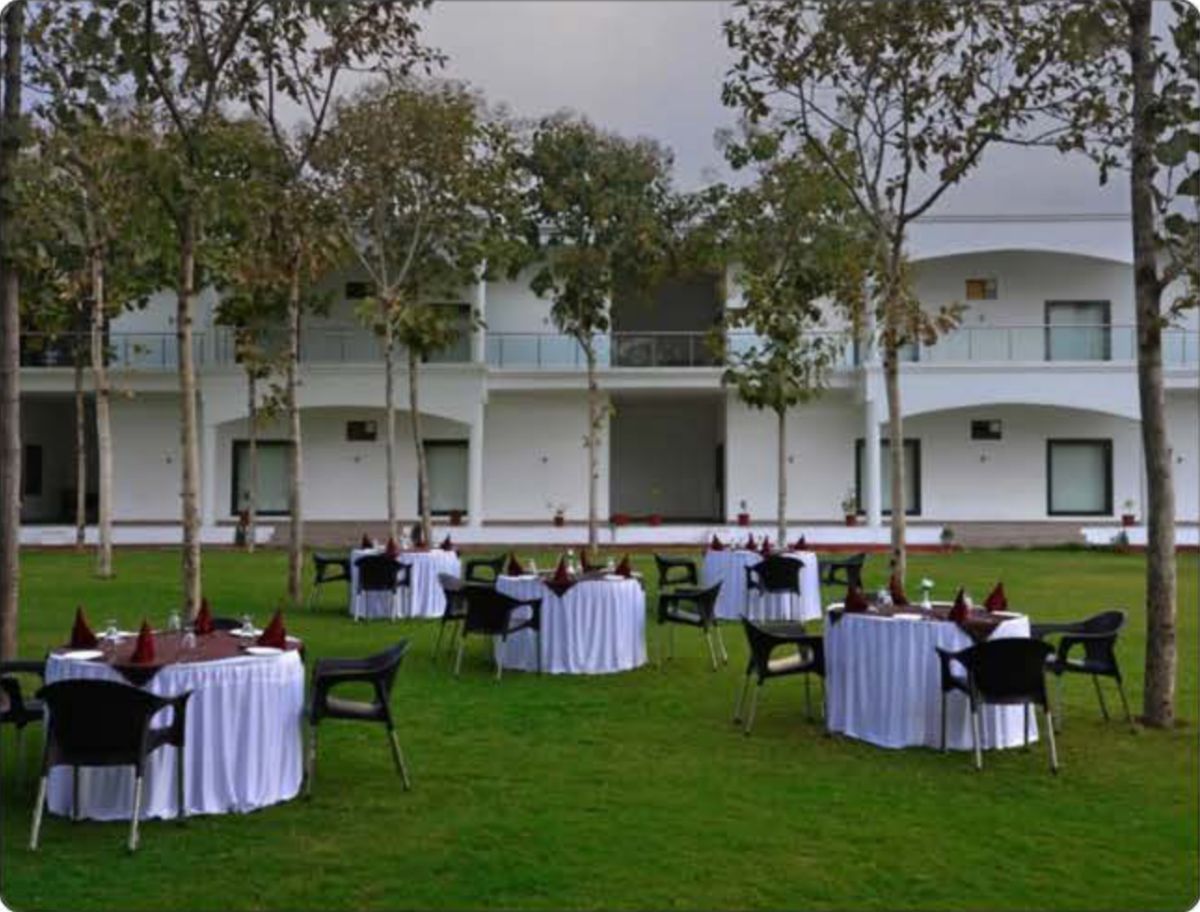 The Elegance Resort photo