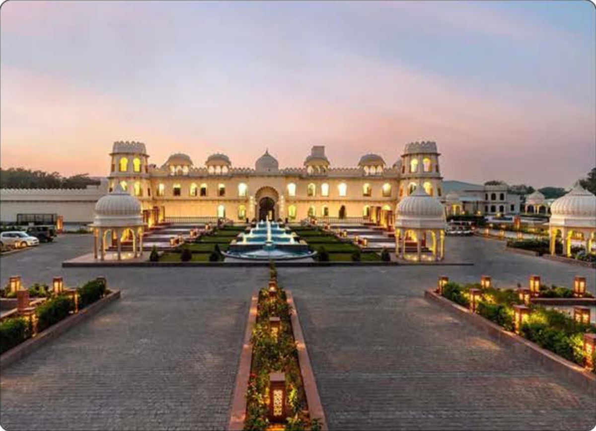 Kesar Bagh Palace photo