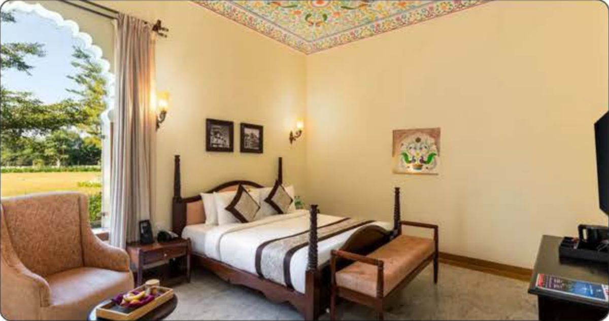 Kesar Bagh Palace photo