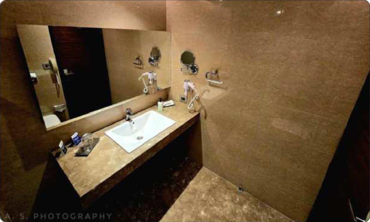 Marigold Sarover Portico photo