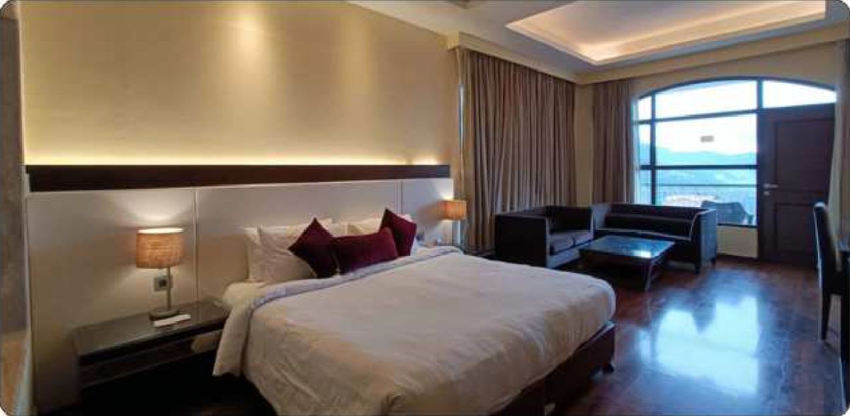 Marigold Sarover Portico photo