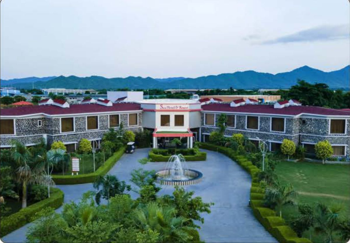 ; Sun Hotel & Resort photo